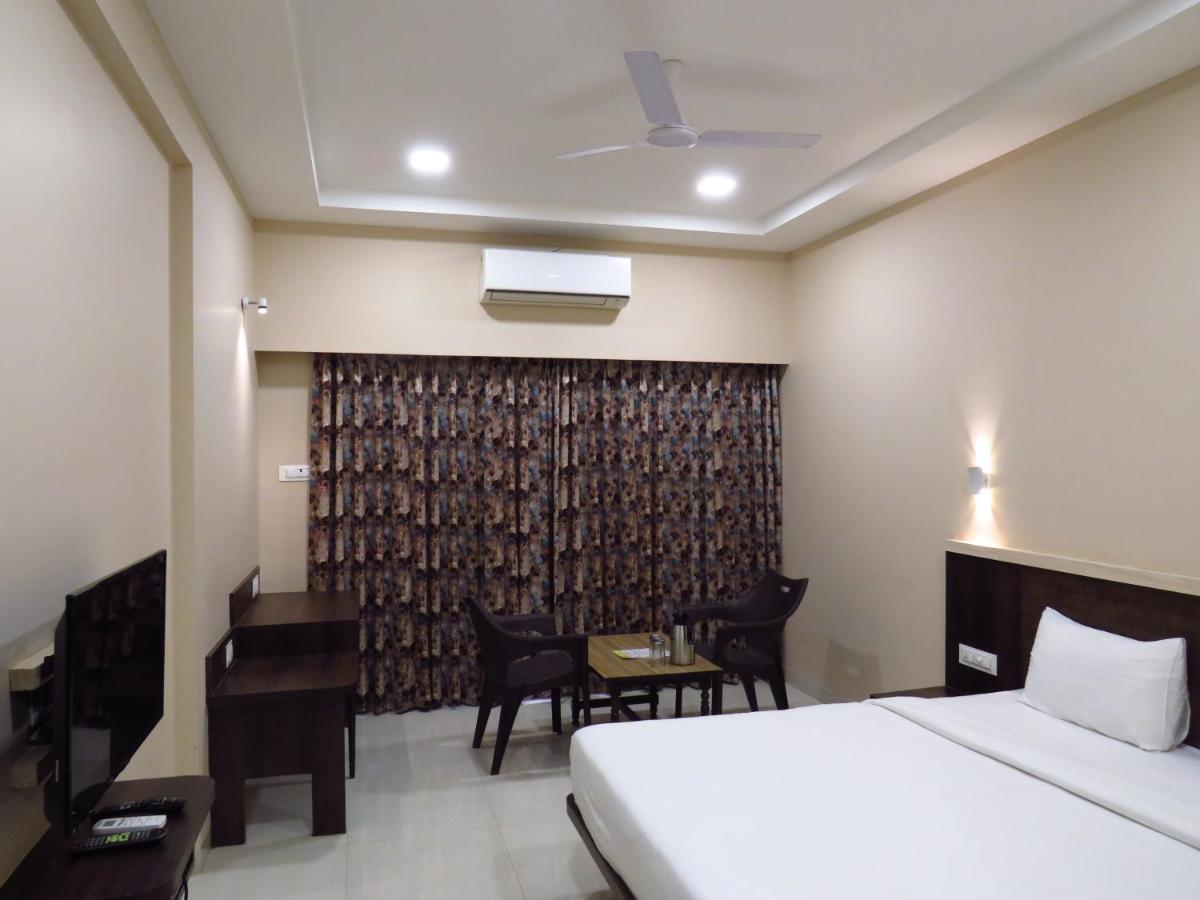 City Palace Resort Lonavala Exterior photo